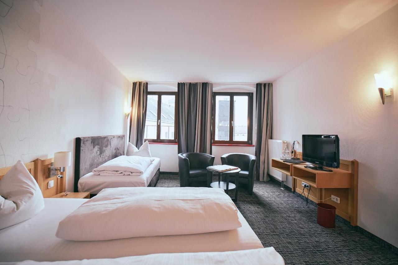 Hotel Roter Hahn 3*