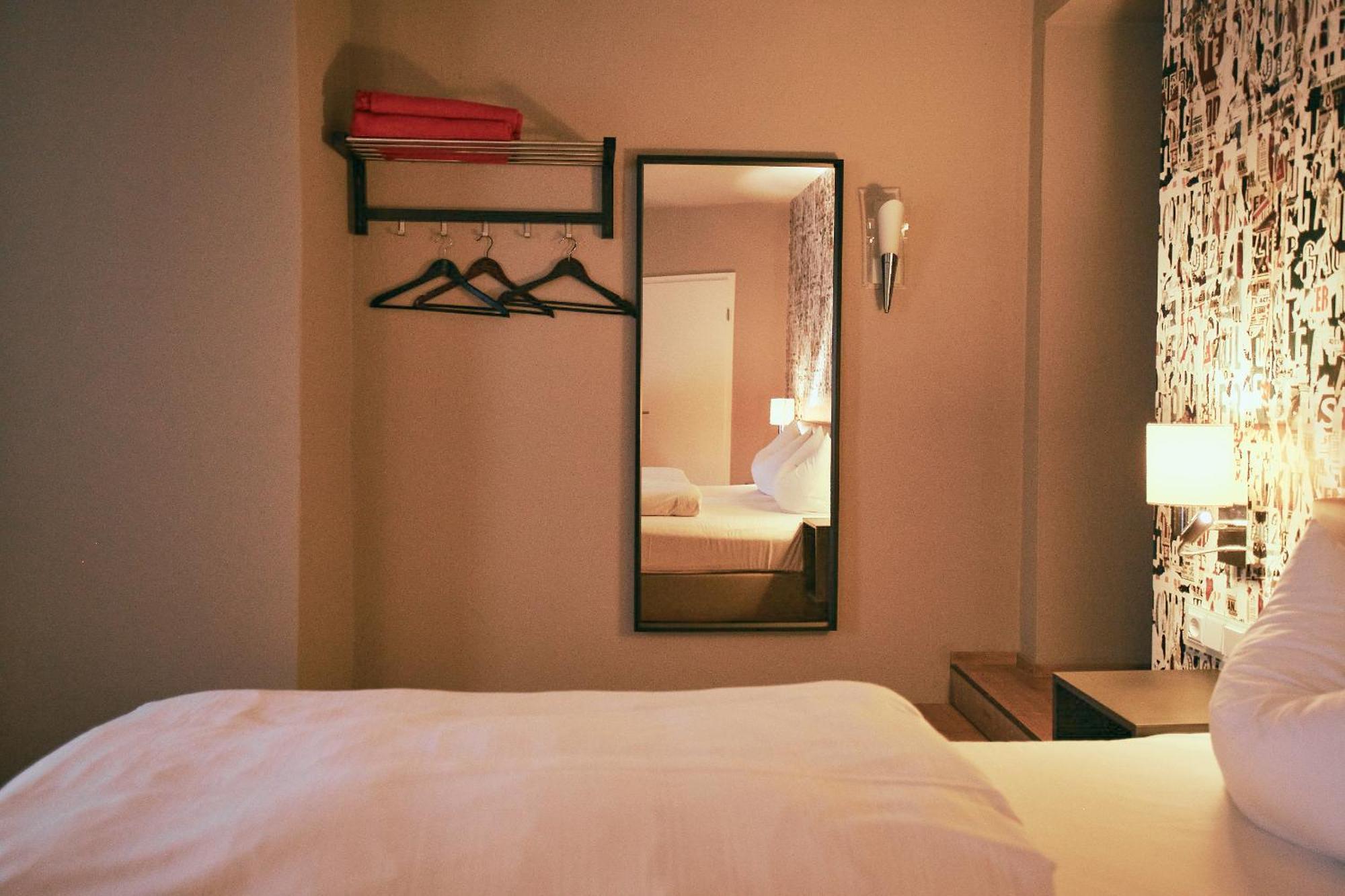Roter Hahn Hotel 3*